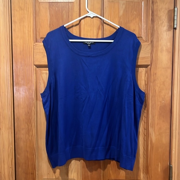 Cable & Gauge plus size women’s royal blue sleeveless sweater size 3X. - Picture 1 of 7